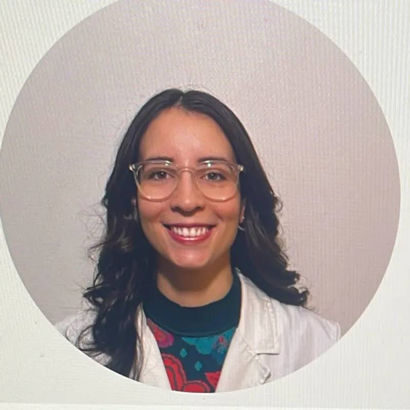 María Jesús Hernández, Médico Dermatólogo en Dermaclínica